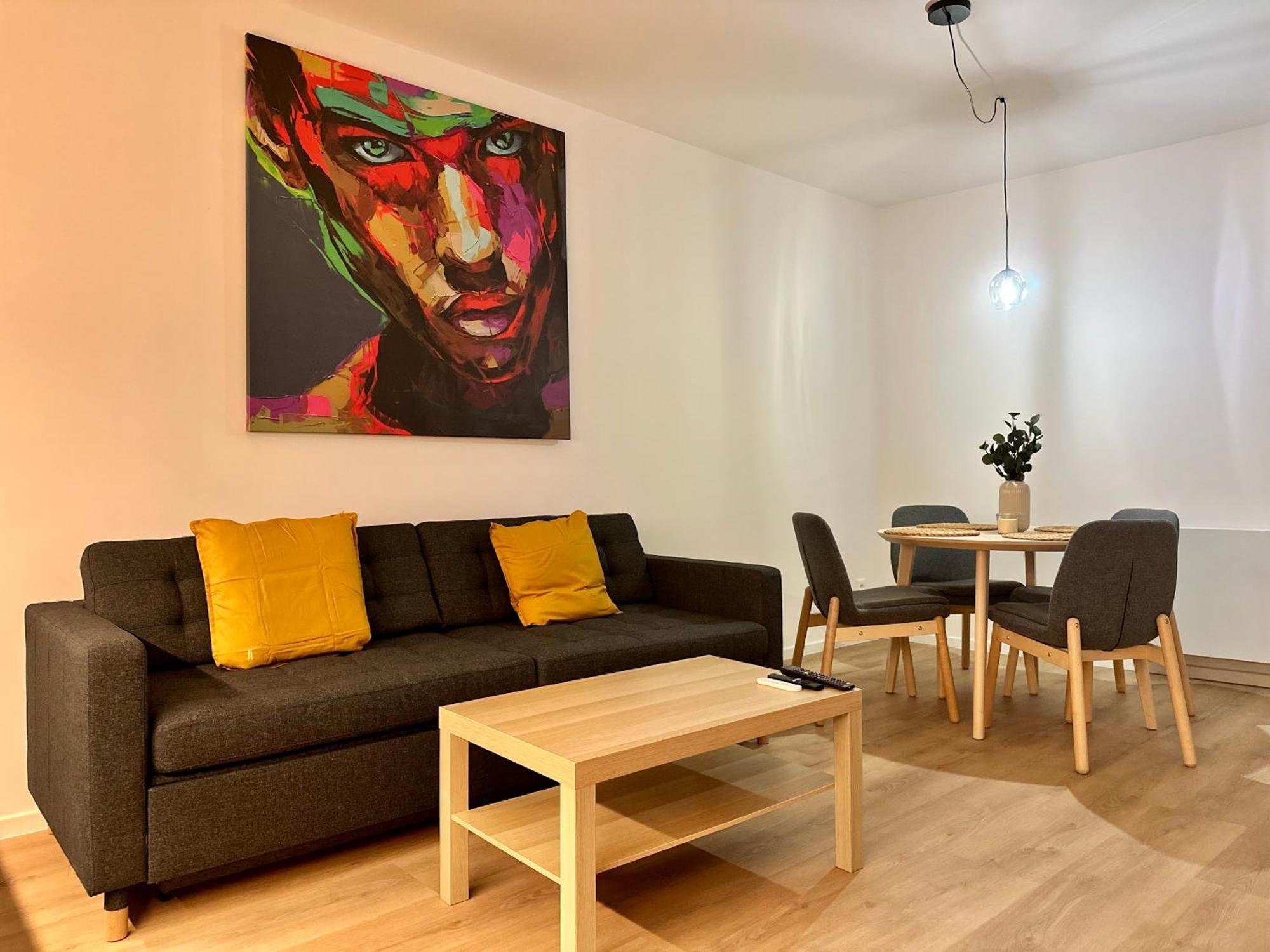 Vivien Modern Apartment *